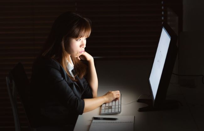 30代女性がブラック企業で受けたハラスメント「更年期障害じゃないの？更年期障害ごときで病院に行くな」 | キャリコネニュース
