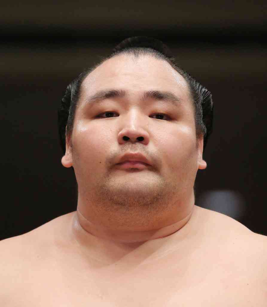 鶴竜が休場＝3日連続で金星配給－大相撲秋場所（時事通信） - Yahoo!ニュース