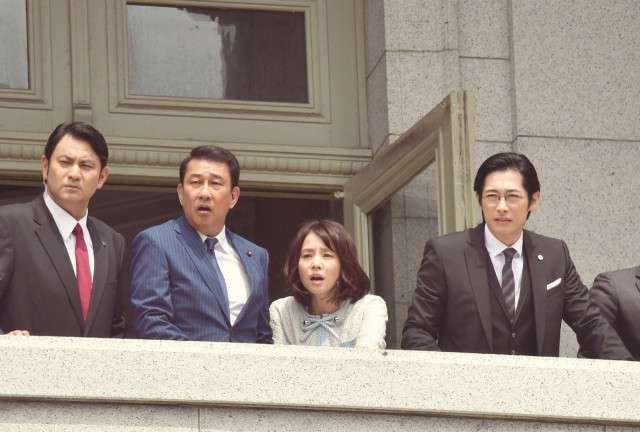 色気すごい！ディーン・フジオカ『記憶にございません！』首相秘書官が話題