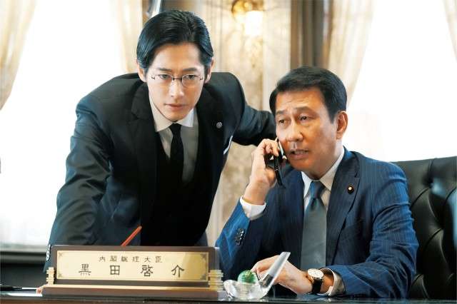 色気すごい！ディーン・フジオカ『記憶にございません！』首相秘書官が話題