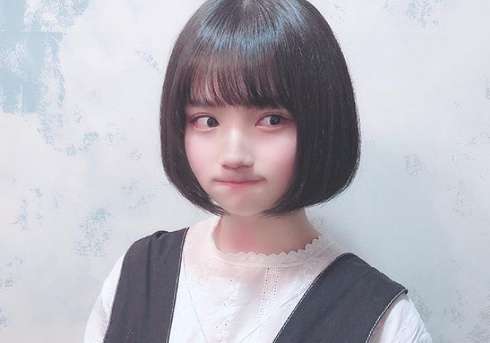 AKB48新エース矢作萌夏の「おっぱい売り」恋人つなぎで胸寄せ握手（2019年9月23日）｜BIGLOBEニュース