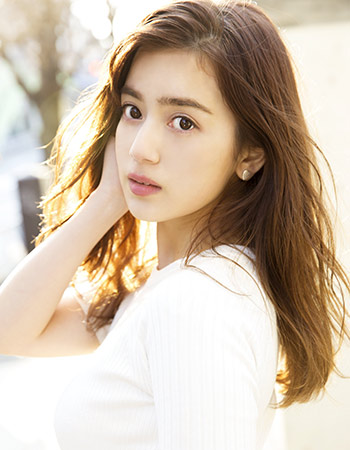 “AKB伝説の美少女”奥真奈美が7年ぶり芸能界復帰