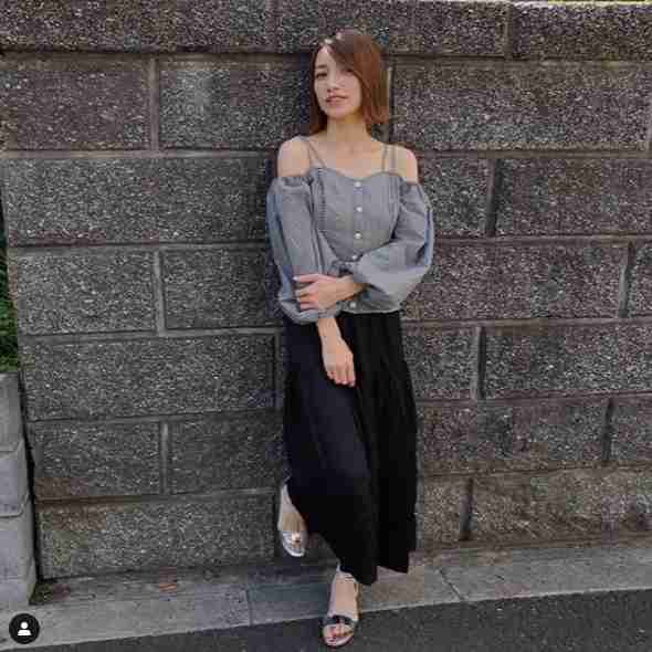       後藤真希、美肩のぞくオフショルコーデに「安定の綺麗さ」「センスがほんと良い」｜E-TALENTBANK co.,ltd.  