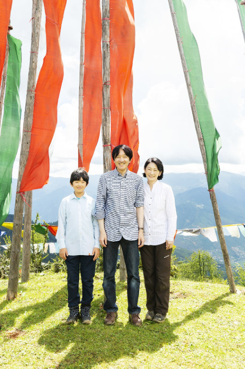 悠仁さま、ブータンに出発＝初の海外、秋篠宮さまと別便