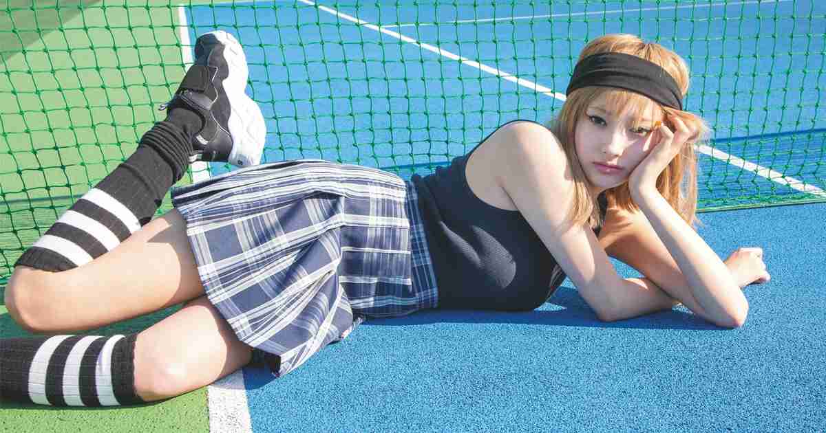牛タン大好き、ハイライトオタク。令和元年、大注目アイコン安斉カレンってどんなコ？ | ViVi
