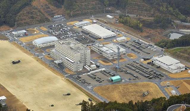 BBQ中に寝ていた部下をたき火に投げ込む 陸自隊員4人を処分 - ライブドアニュース