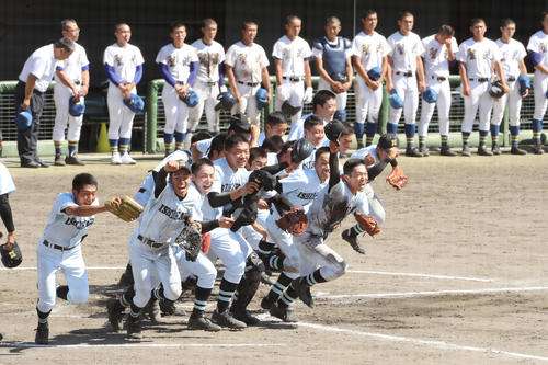 学法石川「楽しいよな」緊張緩和し聖光学院に完勝 - 高校野球 : 日刊スポーツ