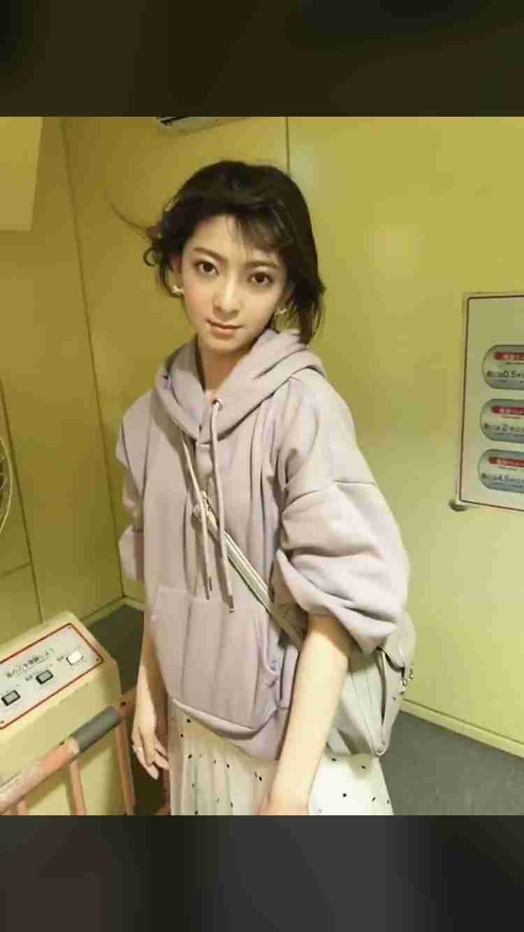 山口真帆、写真集ランキング1位獲得 順調な芸能活動スタート