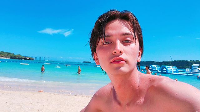 瀬戸利樹、ピンク髪を卒業したことを報告 「めちゃタイプな髪色」「はあ、かっこいい…」とファン悶絶