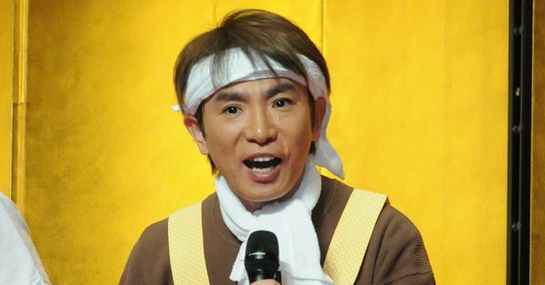濱口優 披露宴にあった両親の祝福「明奈さんだけは違った」 | 女性自身