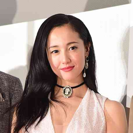 石原さとみ「整形失敗」鼻の下に違和感……新垣結衣や戸田恵梨香と同じ手術か