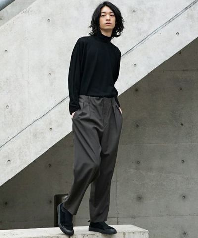 ワイドパンツが好きな人