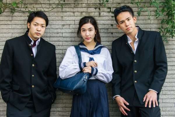 クラスの人気者が苦手だった人 「自分が陰キャなので…」との意見も