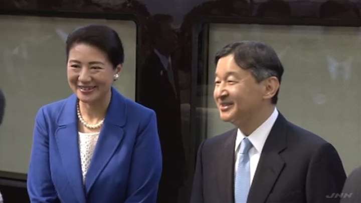 天皇皇后両陛下、「お召し列車」で茨城へ