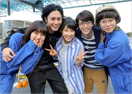 池田エライザ、花粉症デビュー? 苦悩報告にファン共感と助言