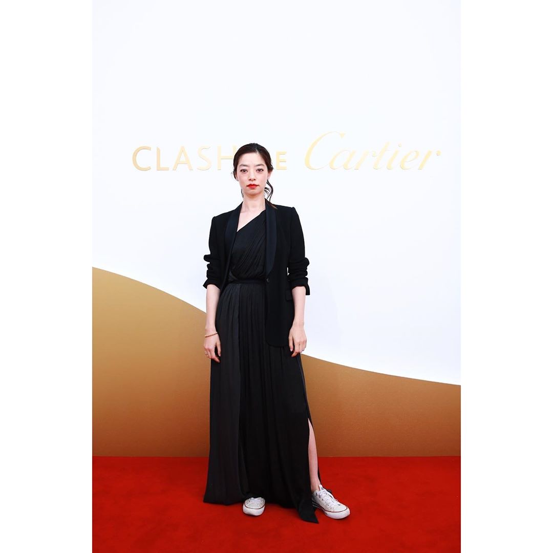 市川実和子 on Instagram: “??﻿ 先週末のお出かけ写真を今。今?﻿﻿ 原宿駅のすぐ横で開催中の @cartier の新しいジュエリー、#ClashdeCartier  のポップアップイベントへ。﻿﻿ ﻿﻿…”