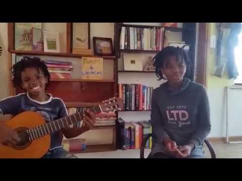 スピッツ アフリカで見っけ「ロビンソン」/SPITZ Robinson by ビコマナ (BIKO'S MANNA) - YouTube