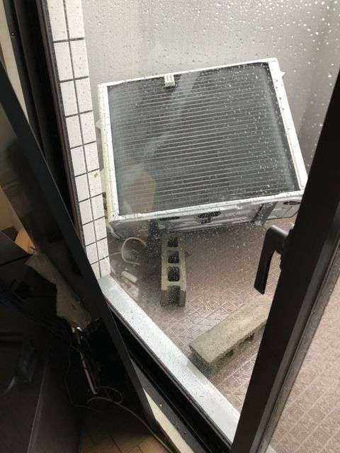 台風19号で”養生テープ”売り切れ相次ぐ メーカー「注文が急増しています」