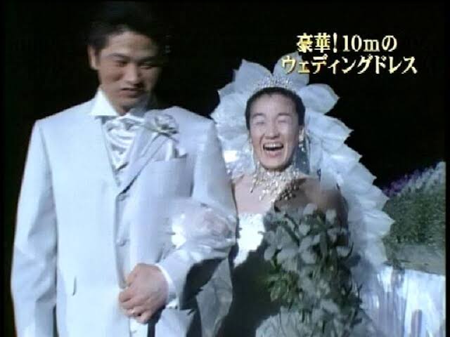 肩幅広い人のウェディングドレス