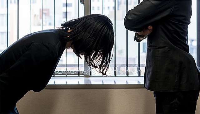 クレーマー激増の背景に高齢化？ほとんどは「指導」から始まる