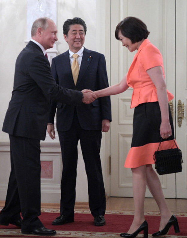 ドン小西氏、驚く 昭恵夫人衣装は「新調じゃない」「ありもので…ちょっとビックリ」