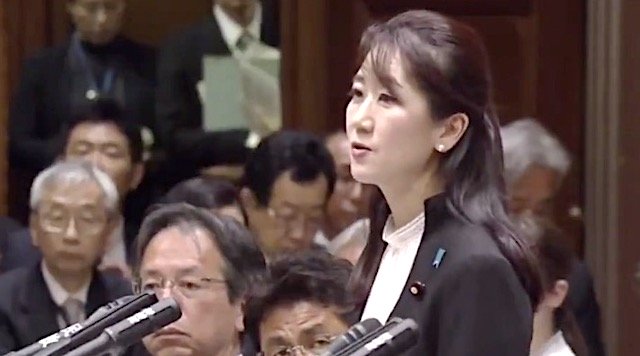 自民・松川るい「韓国国会が東京オリパラに旭日旗持ち込みを禁止する国会決議が可決。他国の正式な旗にケチをつける決議を出すのは傲慢もいいところ」