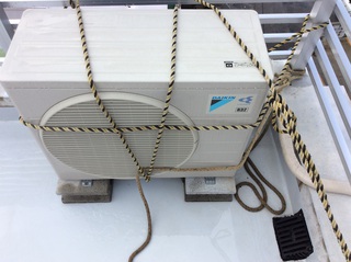 台風19号で”養生テープ”売り切れ相次ぐ メーカー「注文が急増しています」