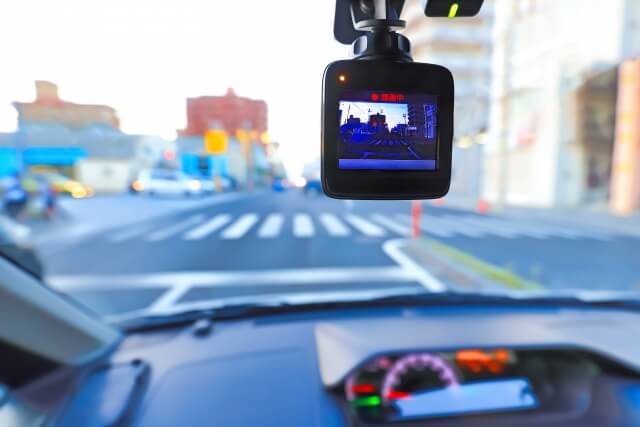 ドライバーの6割が”あおり運転”被害　理由1位は「制限速度で走っていたから」 | キャリコネニュース