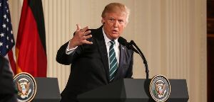 【米国】ホワイトハウス、ニューヨーク・タイムズとワシントン・ポストの購読停止　大統領「いんちき新聞だ」「もう見たくない」 ｜ 保守速報