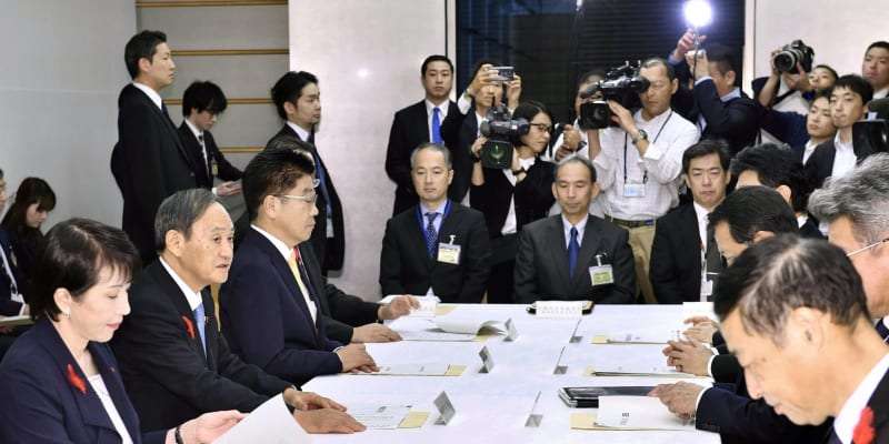 国家公務員の給与増決定　人事院勧告受け入れ6年連続 ｜ 共同通信