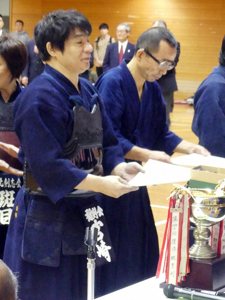 ASKA　剣道大会で優勝! 本名で参加、鮮やか四段の剣さばき― スポニチ Sponichi Annex 芸能