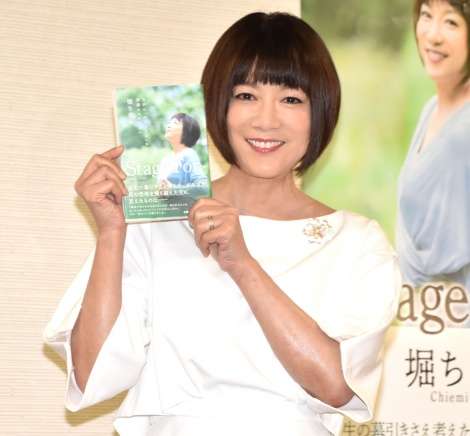 舌がんの堀ちえみ、手術後初めてファンの前に姿　歌手復帰へ意欲「やはり歌いたい」 | ORICON NEWS