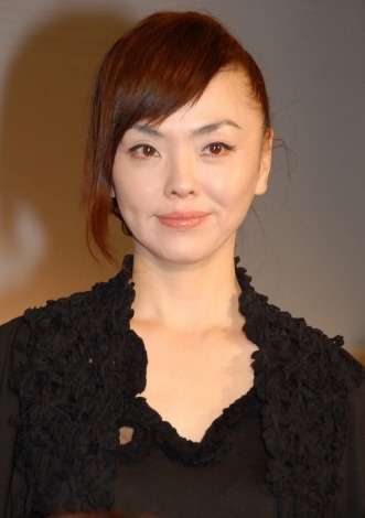 松田美由紀、心筋梗塞による体調不良で公演延期「本当に申し訳ありません」