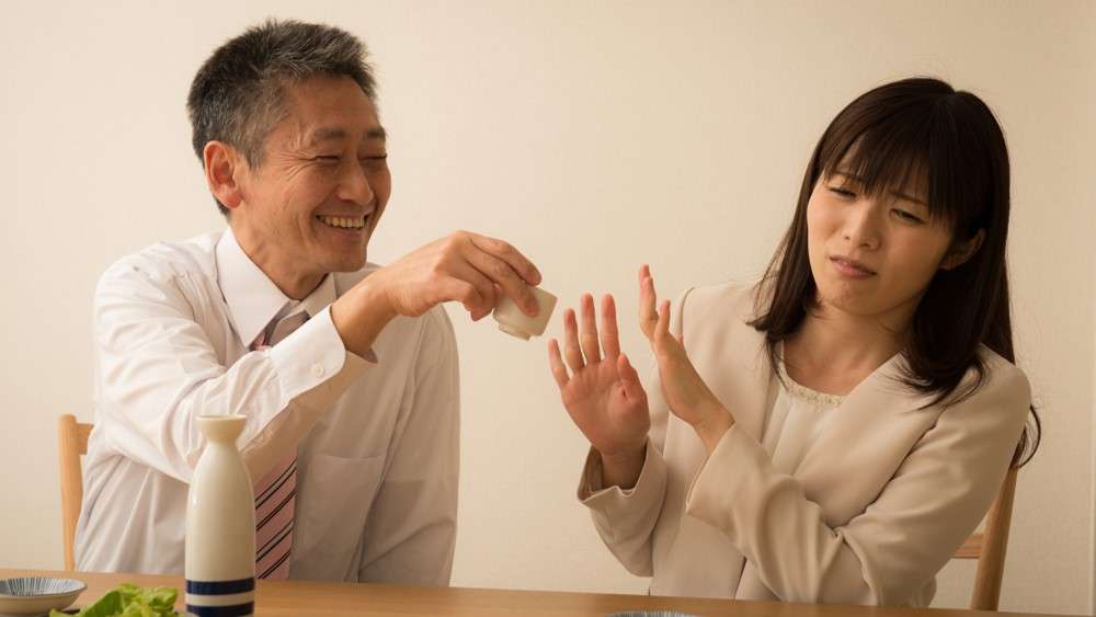 飲み会でおっさんに「好きな俳優は玉木宏とか水谷豊さん」と言うと、こう勘違いされる → 「おるおる」「毎回イライラする」と共感の嵐 - ツイナビ | ツイッターの話題まとめ