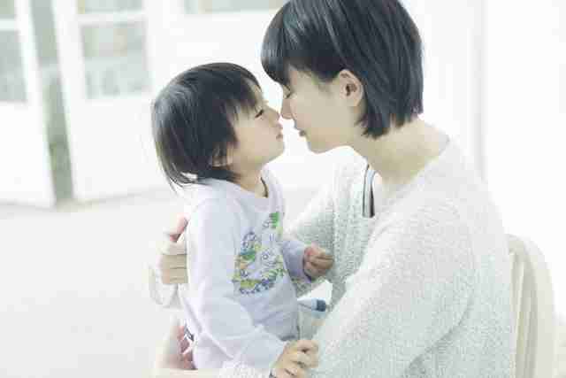 愛着障害とは？ 「愛着障害」があると感じる大人の困難とは？特徴や定義、対処法についても紹介します | LITALICO仕事ナビ