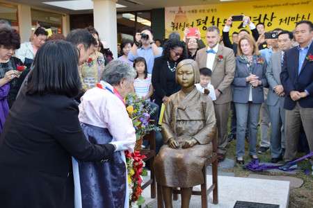 米首都近郊に初の慰安婦像＝韓国系団体が除幕式 - ライブドアニュース