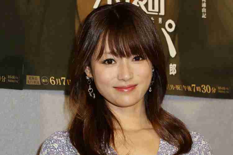 深田恭子　酩酊状態でラーメン店から出る時の姿｜NEWSポストセブン