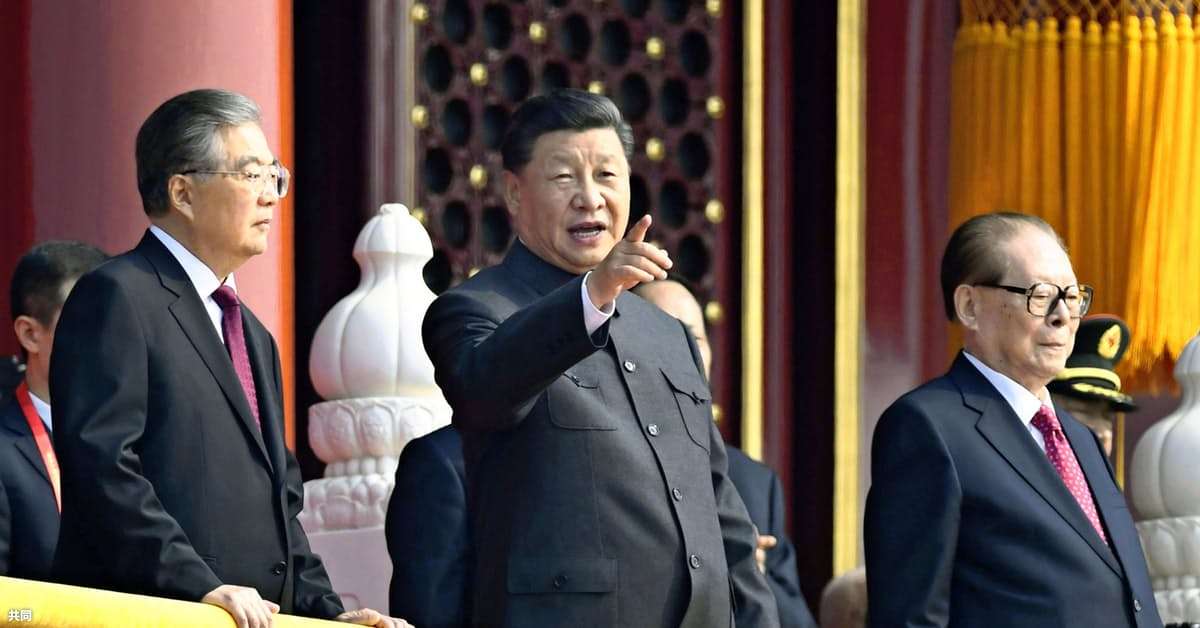 中国建国70年、習主席「一国二制度堅持」　香港念頭に: 日本経済新聞