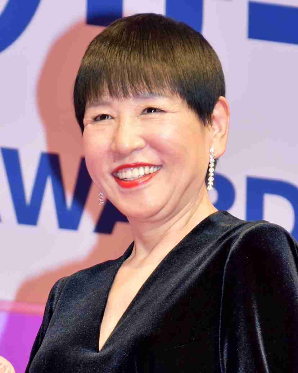 【エンタがビタミン♪】和田アキ子、大好きな藤井フミヤと2ショット　修正手術後の目元も「すっきりしていい感じ」の声 | Techinsight（テックインサイト）|海外セレブ、国内エンタメのオンリーワンをお届けするニュースサイト