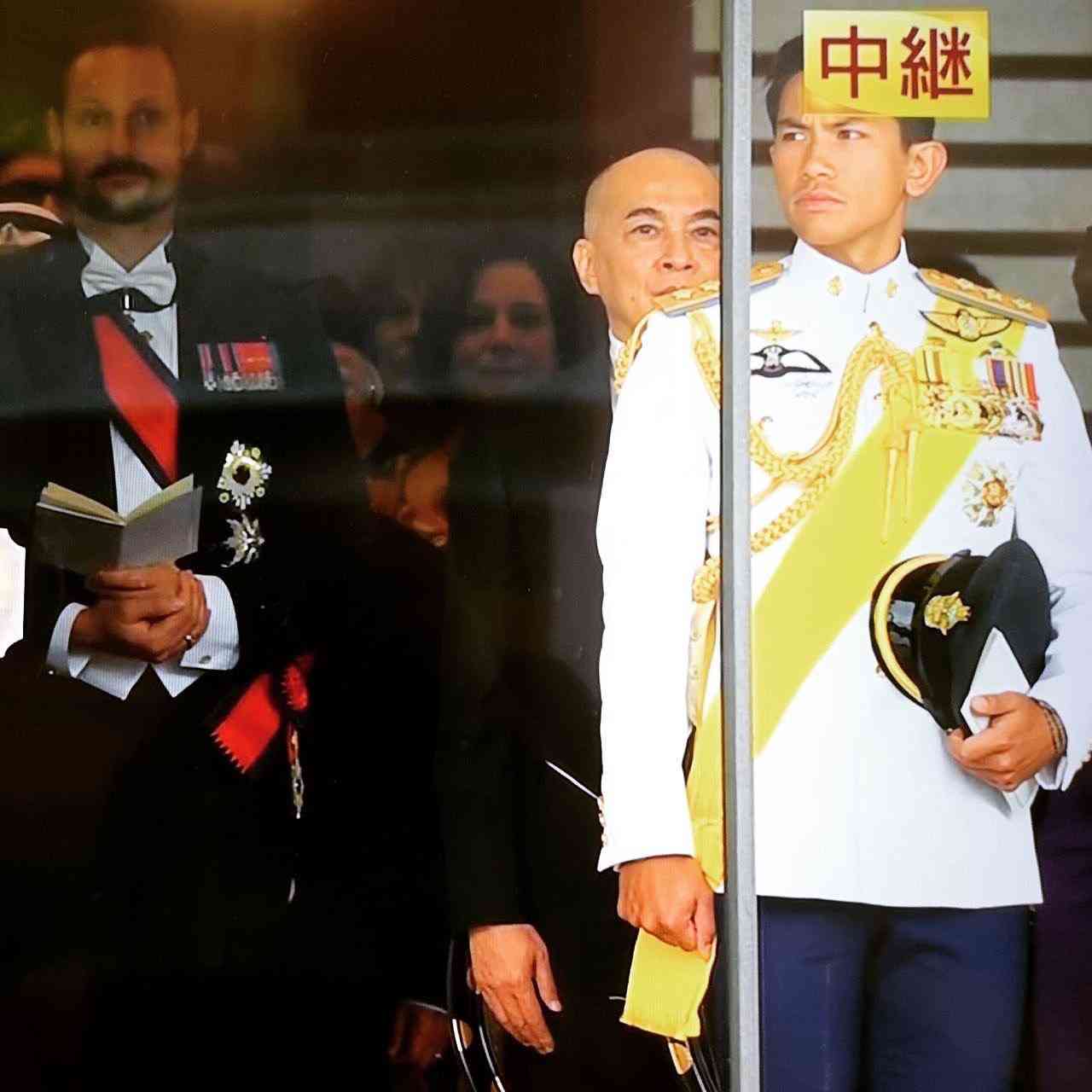 即位の礼に参加されている来賓のファッションを見たい!