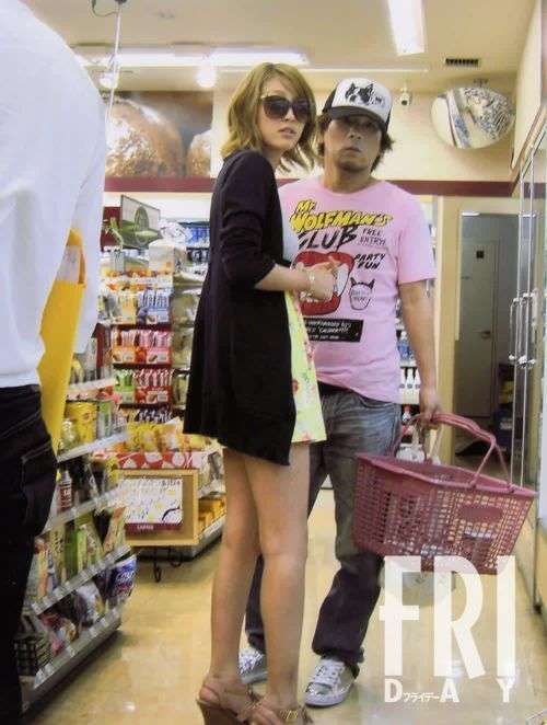 「タピオカ恫喝」木下優樹菜が夫・藤本も巻き込み失う巨額マネー（FRIDAY） - Yahoo!ニュース