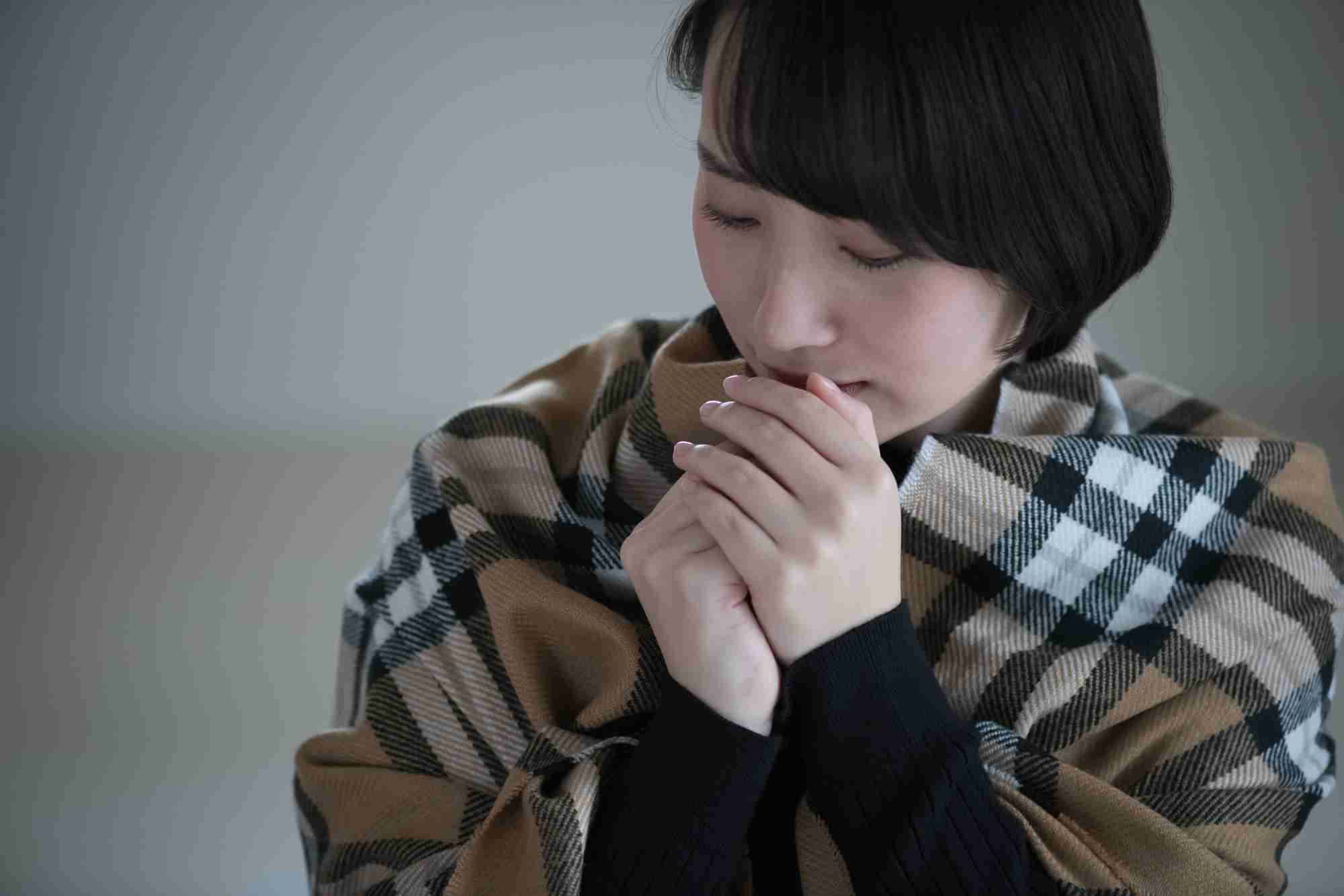 オフィスで温活！今すぐできる4つのカンタン冷え対策とは？ | MuKu