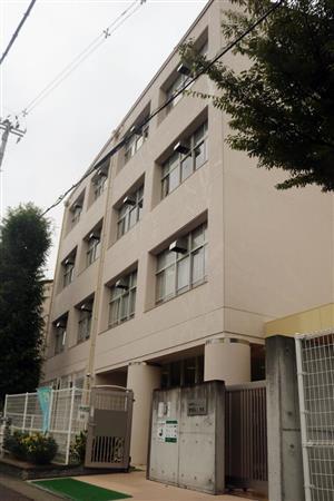 神戸教諭いじめ　加害教諭４人の給与差し止め条例案を可決（産経新聞） - Yahoo!ニュース