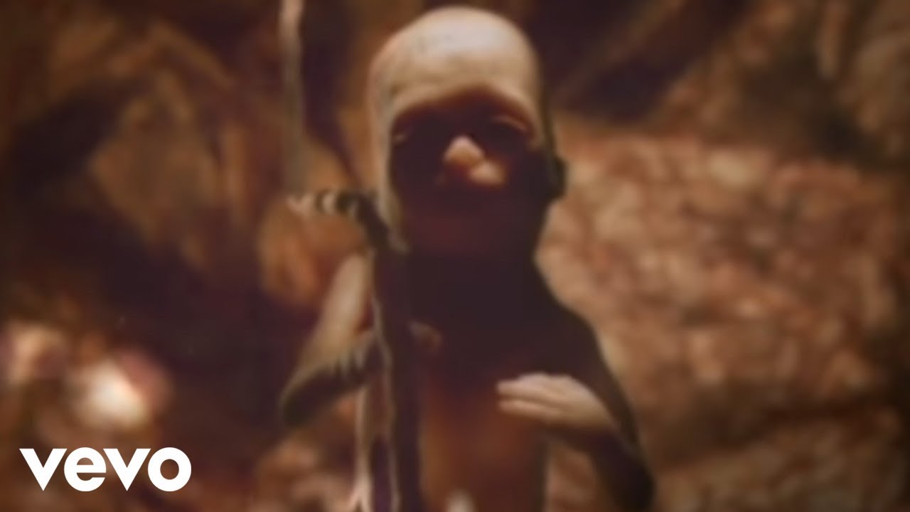 Massive Attack - Teardrop - YouTube