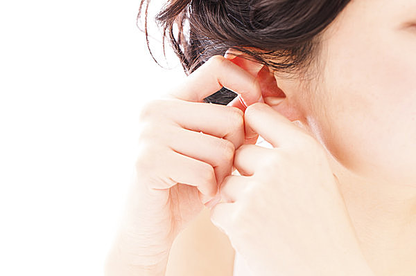 簡単！体がポカポカ！スッキリ！いま評判の「耳マッサージ」って？(tenki.jpサプリ 2017年11月07日) - 日本気象協会 tenki.jp