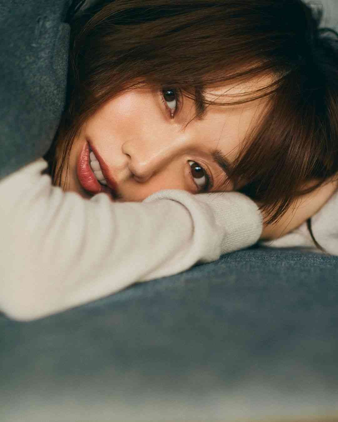 蛯原友里 不惑を迎える 奇跡の40歳 見えません と驚きの声 息子からの手紙も公開 ガールズちゃんねる Girls Channel