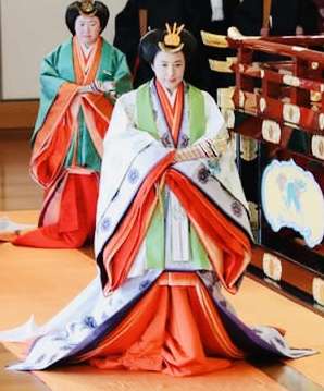 即位の礼に参加されている来賓のファッションを見たい!