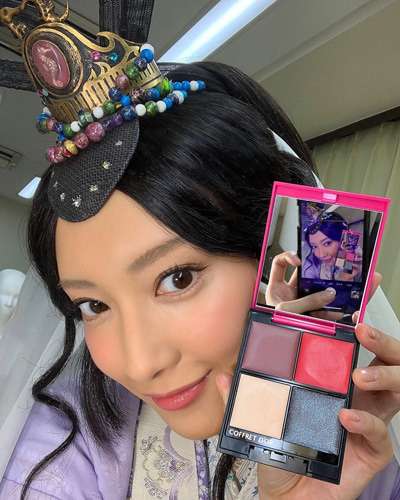 菜々緒、乙ちゃんの最新メイク方法を自撮りショットと共に公開！ - Ameba News [アメーバニュース]