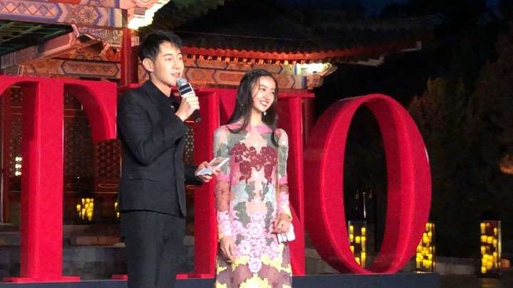 Marie Claire 美麗佳人 Official on Instagram: “#mcFashion來看看 @koki #光希 來到 @maisonvalentino 看北京高級訂製服大秀，Koki講英文超級好聽的❤️ #koki #Valentino #valentinodaydream #追夢拾光 #marieclairetw”
