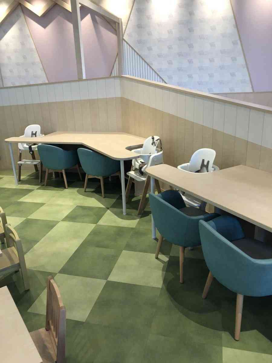 久々にイオンのフードコートに来てみたら赤ちゃん連れにめっちゃ優しい設計になっていて感動「これマジで助かる」